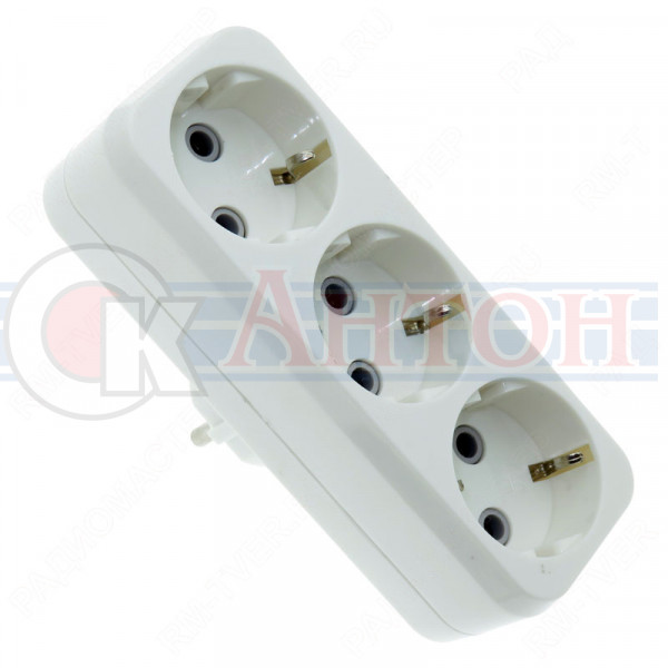 Разветвитель на 3 гнезда с з/к 16А 250В